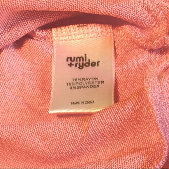 Rumí + Ryder Ruffle bottom Pink Long Sleeve Top Size 8-10 - Picture 4 of 4